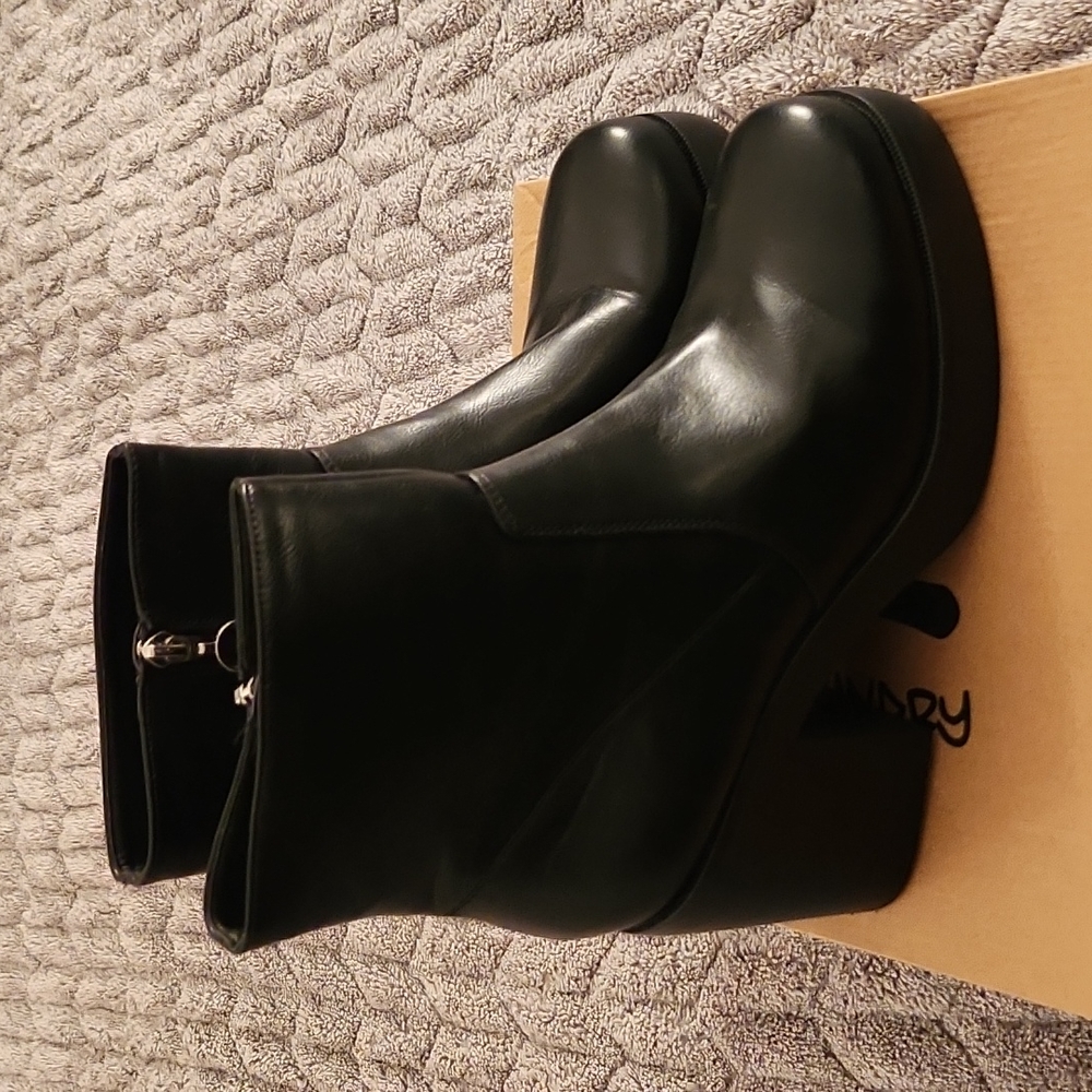 Chinese Laundry Boot